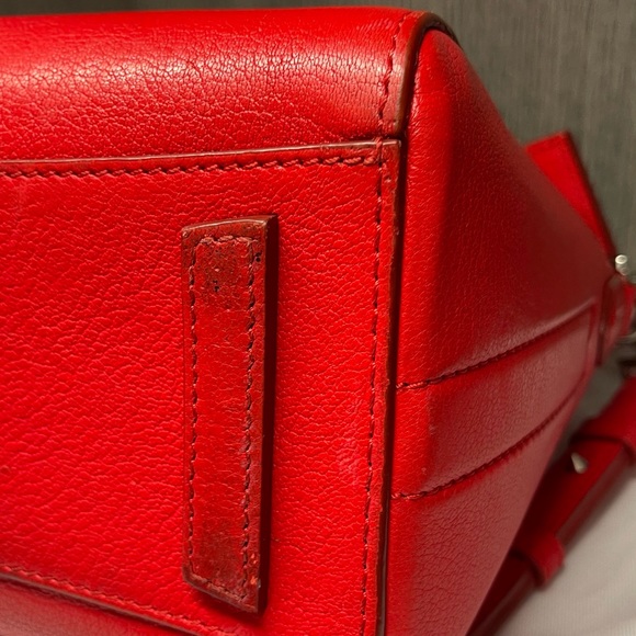 Givenchy red Mini Antigona bag- preloved but in great condition - Picture 10 of 12